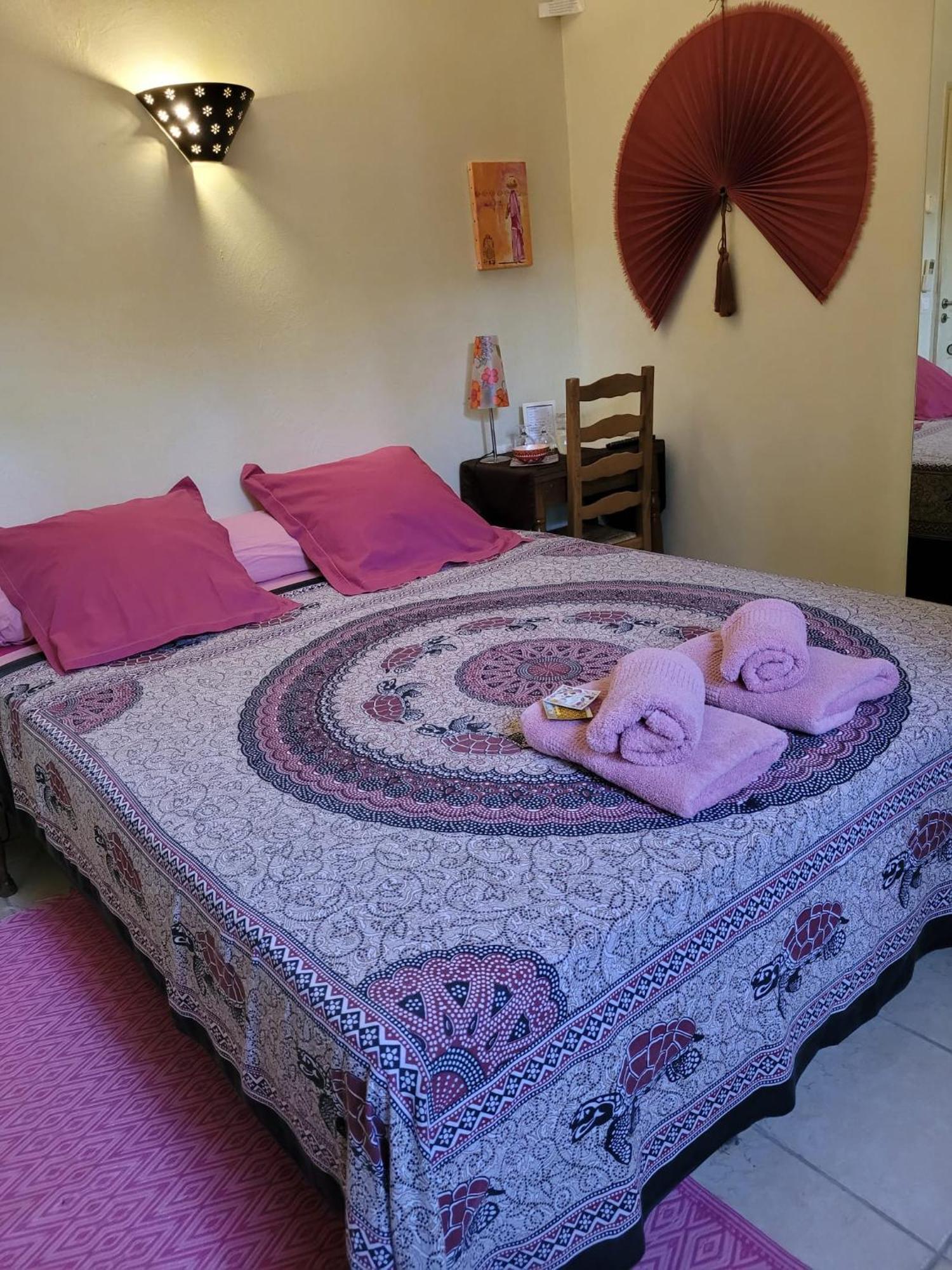 La Maison De Jenny Bed and Breakfast Montauroux Εξωτερικό φωτογραφία