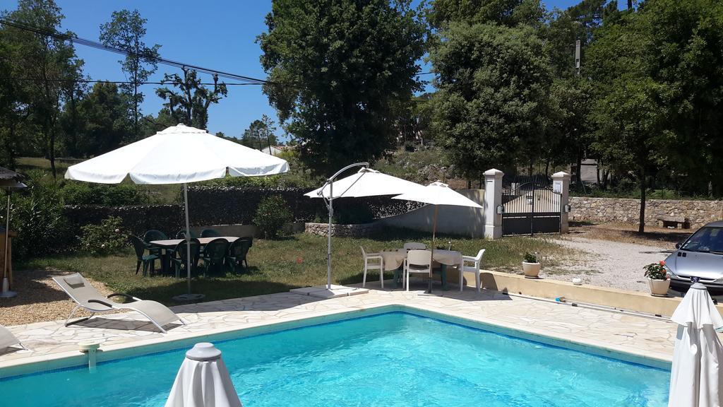 La Maison De Jenny Bed and Breakfast Montauroux Εξωτερικό φωτογραφία