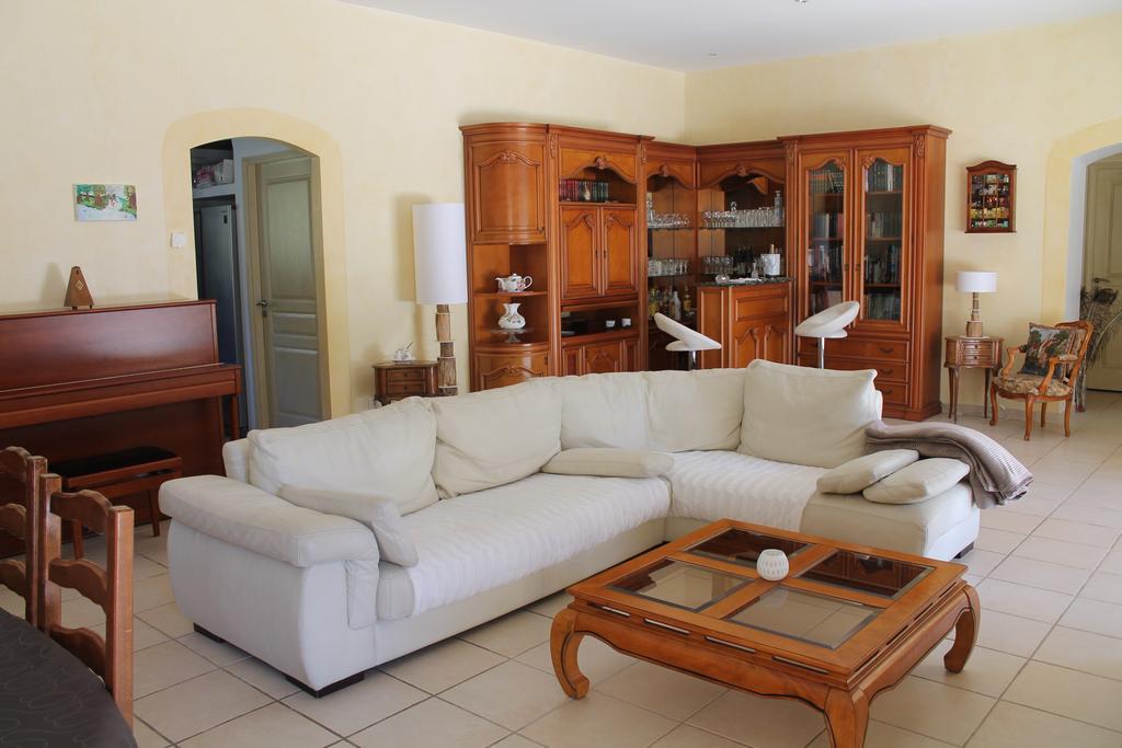 La Maison De Jenny Bed and Breakfast Montauroux Εξωτερικό φωτογραφία