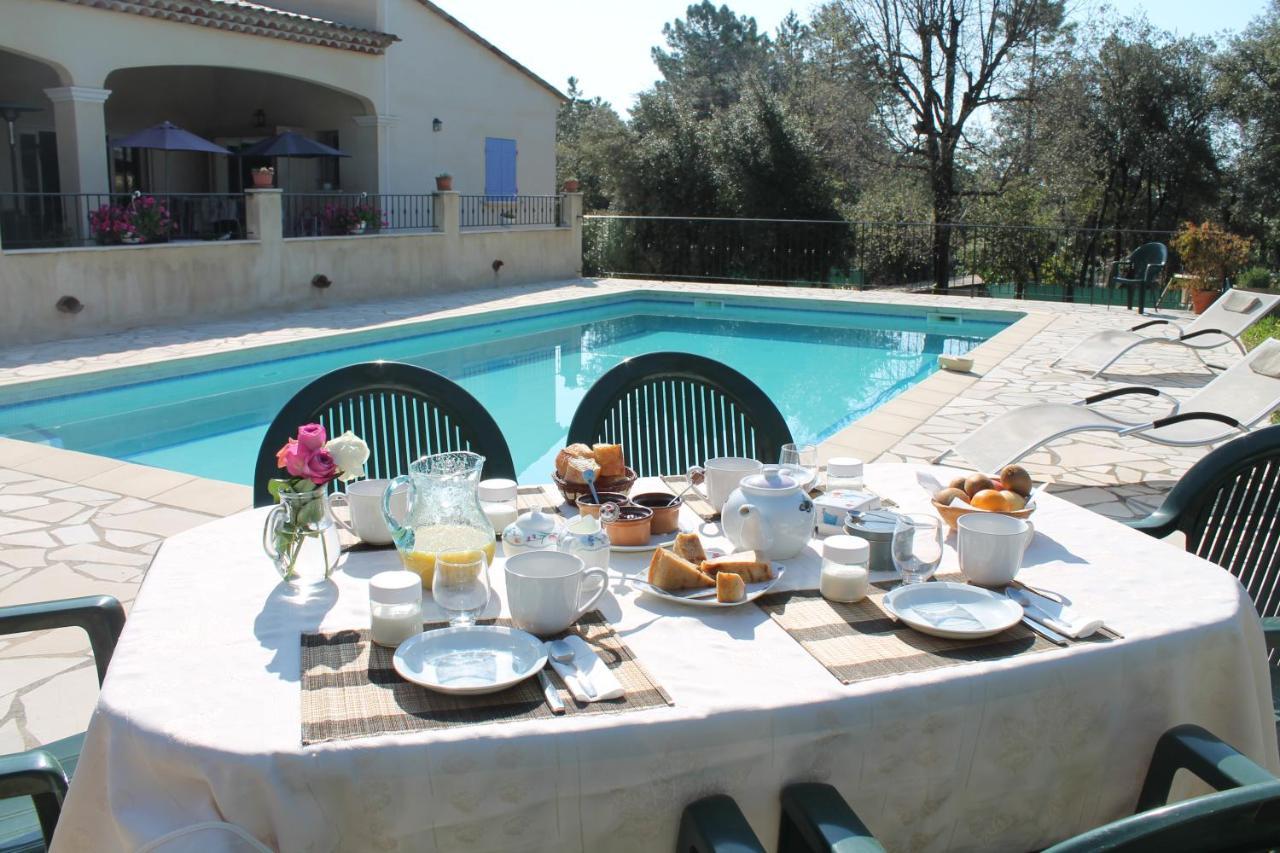 La Maison De Jenny Bed and Breakfast Montauroux Εξωτερικό φωτογραφία